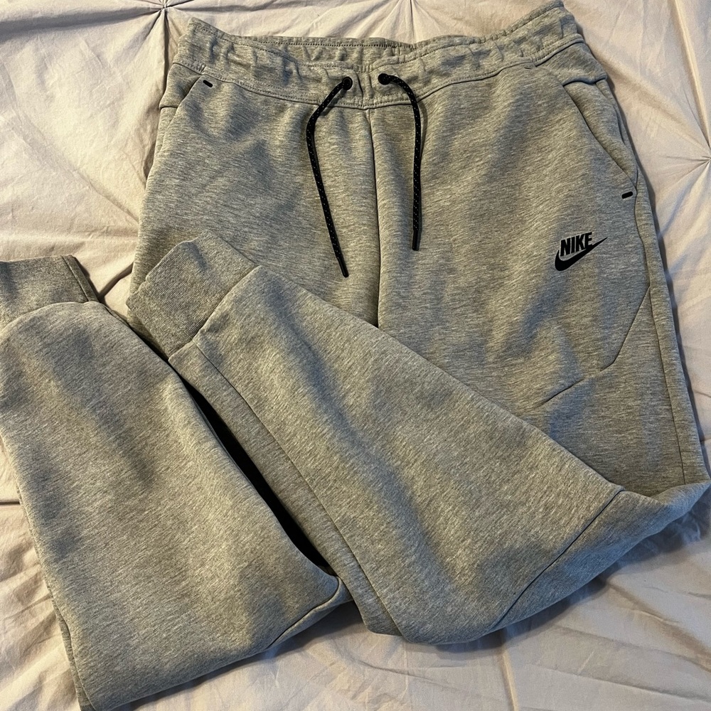 Mens Nike Sportswear Tech